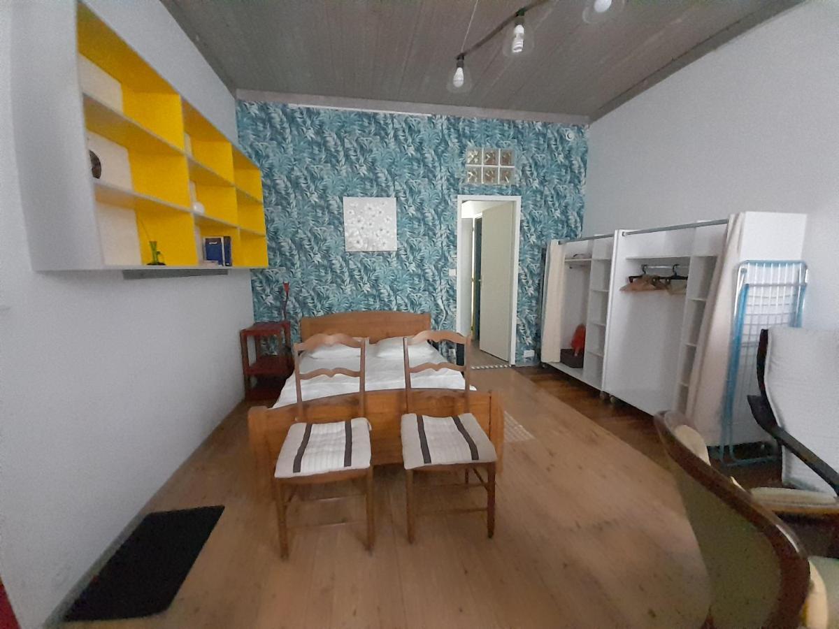 Residence Les Volets Bleus: Studio De 30 M² Classe 2 * Rochefort  Buitenkant foto